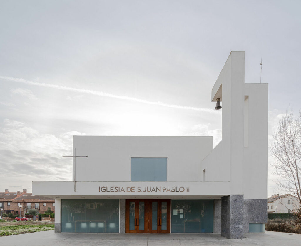 Iglesia De San Juan Pablo II - Rivero Construcciones